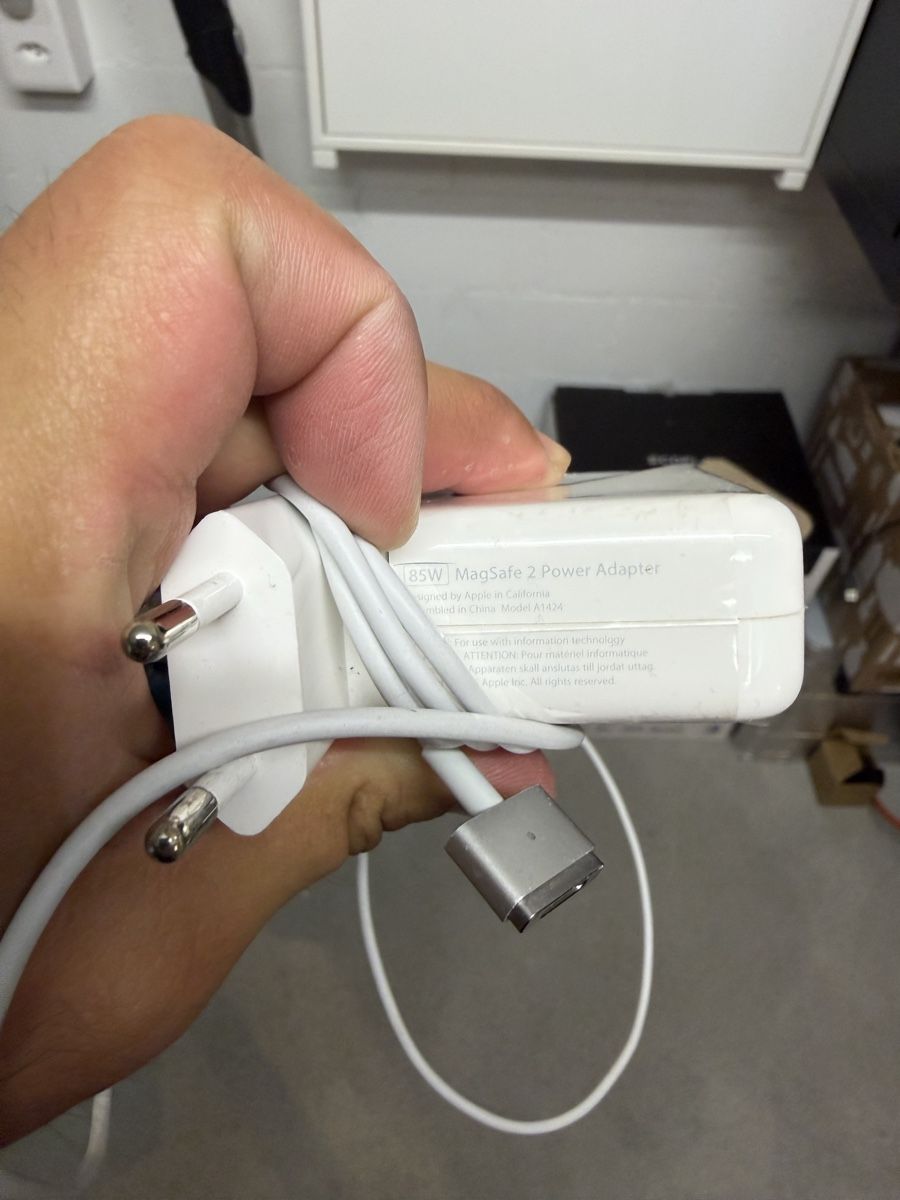 Apple Ladegerät: Apple MagSafe 2 Power Adapter 85W used condition – Gebraucht aus Aarau von anh_v7rd