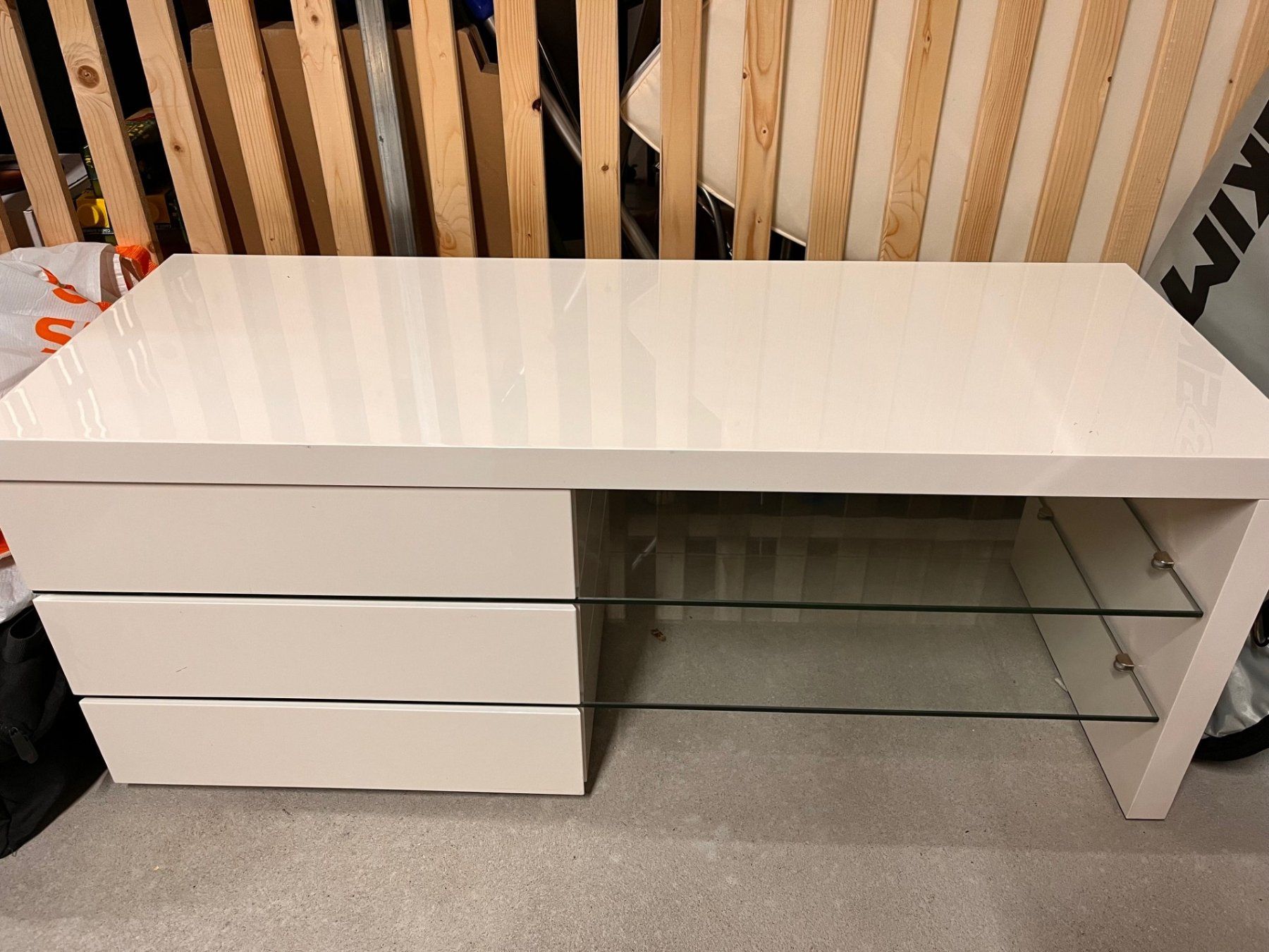 Meubles TV: TV Ablage Weiss – D'occasion à Kreuzlingen par kev_fp8k