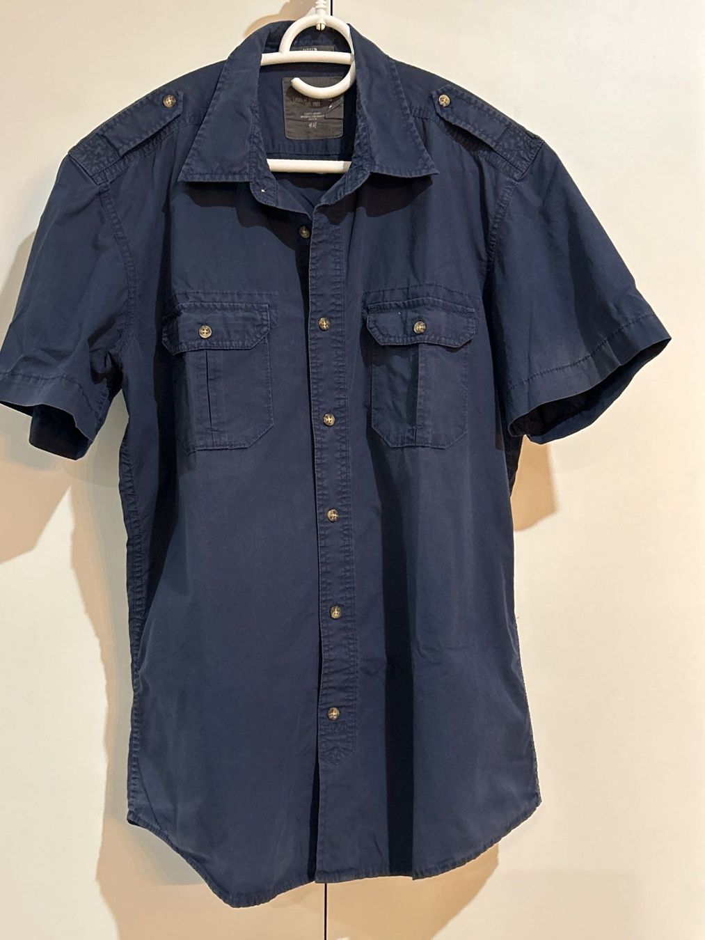 H&M Camicie: Kurzarm Hemd Herren dunkelblau L.O.G.G. Gr.  L – Usato da Brunnen venduto da Nala2929