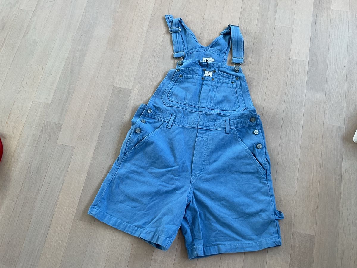 Calvin Klein Tute: Latzhose – Usato da Ettingen venduto da gaggalari