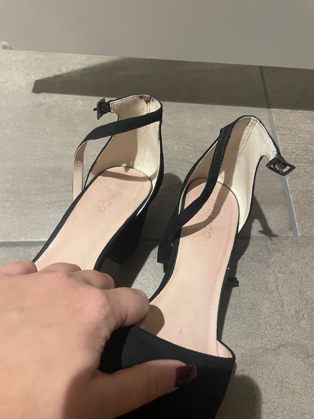 Scarpe da donna: Schuhe | Bianco | 36 – Usato da Niederrohrdorf venduto da jasmiinw 1
