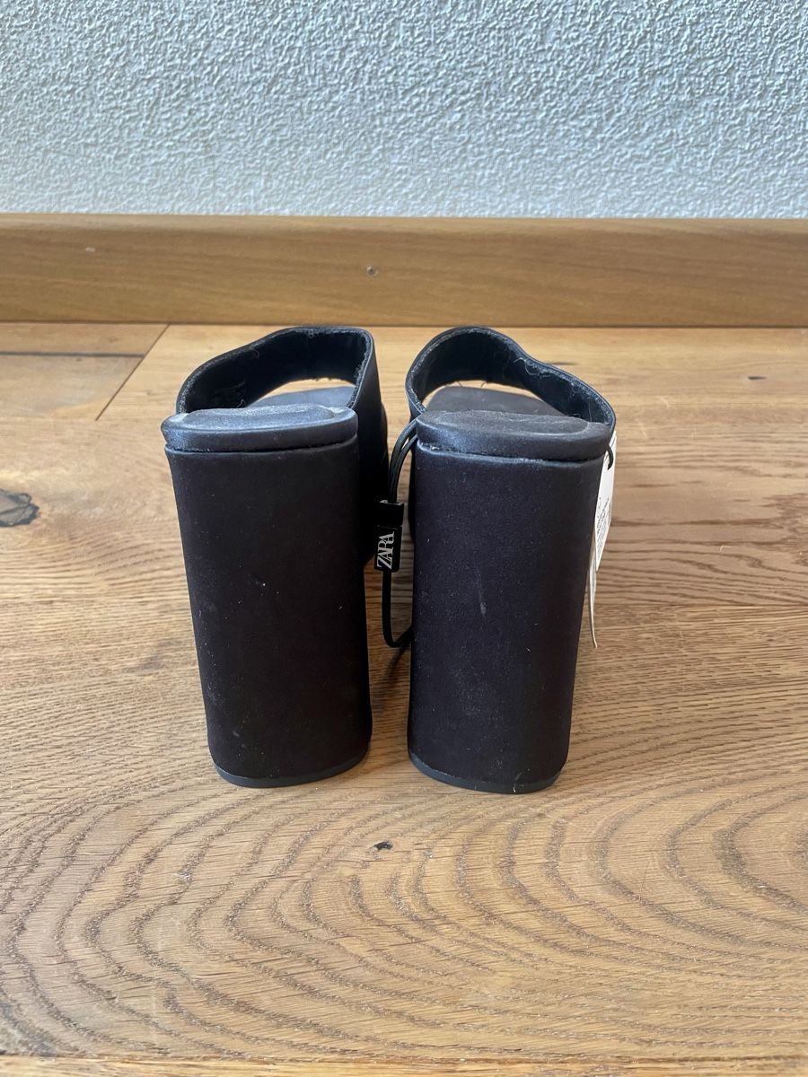 Zara Damenschuhe: Zara Black Platform Mules- Size 39 – Neu und originalverpackt aus Roche VD von closetcleanse 4