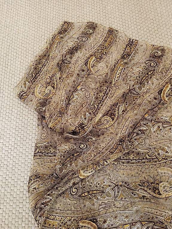 Foulard & Sciarpe: Seidentuch/Foulard  – Usato da Grosshöchstetten venduto da kids04