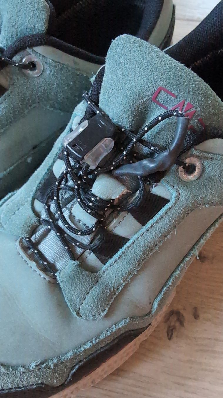CMP Chaussures filles: CMP Wanderschuhe wasserdicht Grösse 36 türkis – D'occasion à St. Gallen par nortom 1