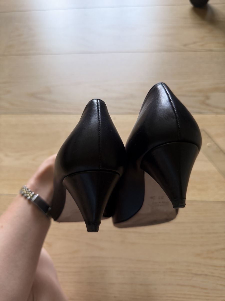 Miu Miu Damenschuhe: Miu Miu Schuhe – Gebraucht aus Zürich von cha_y9x8 3