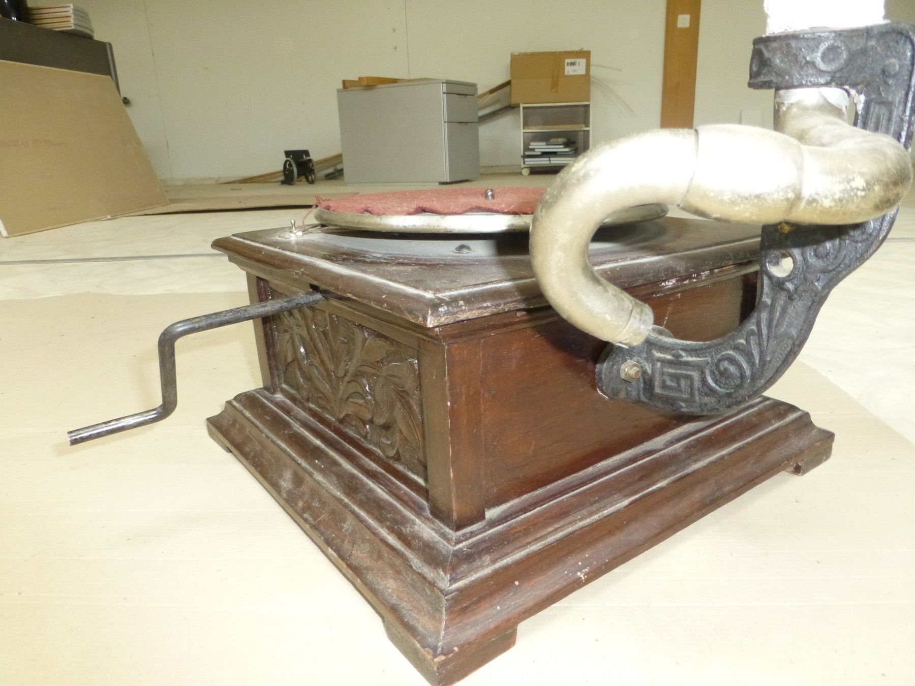 Thorens Giradischi: Trichtergrammophon Thorens  mit Antrieb  Model 533 – Usato da Ricketwil/ Winterthur venduto da samichlaus1234 3