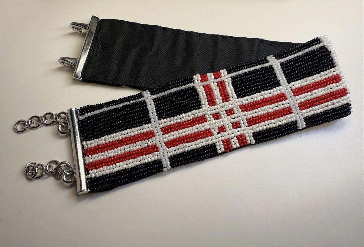 Burberry Catenine: Vintage Burberry Nova Check Perlen-Choker  Statement Piece – Nuovo (secondo la descrizione) da Zürich venduto da Postscriptum30