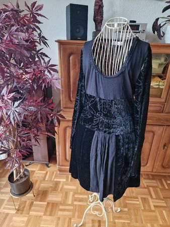 Robe noire "Mais il est où le soleil" 38
