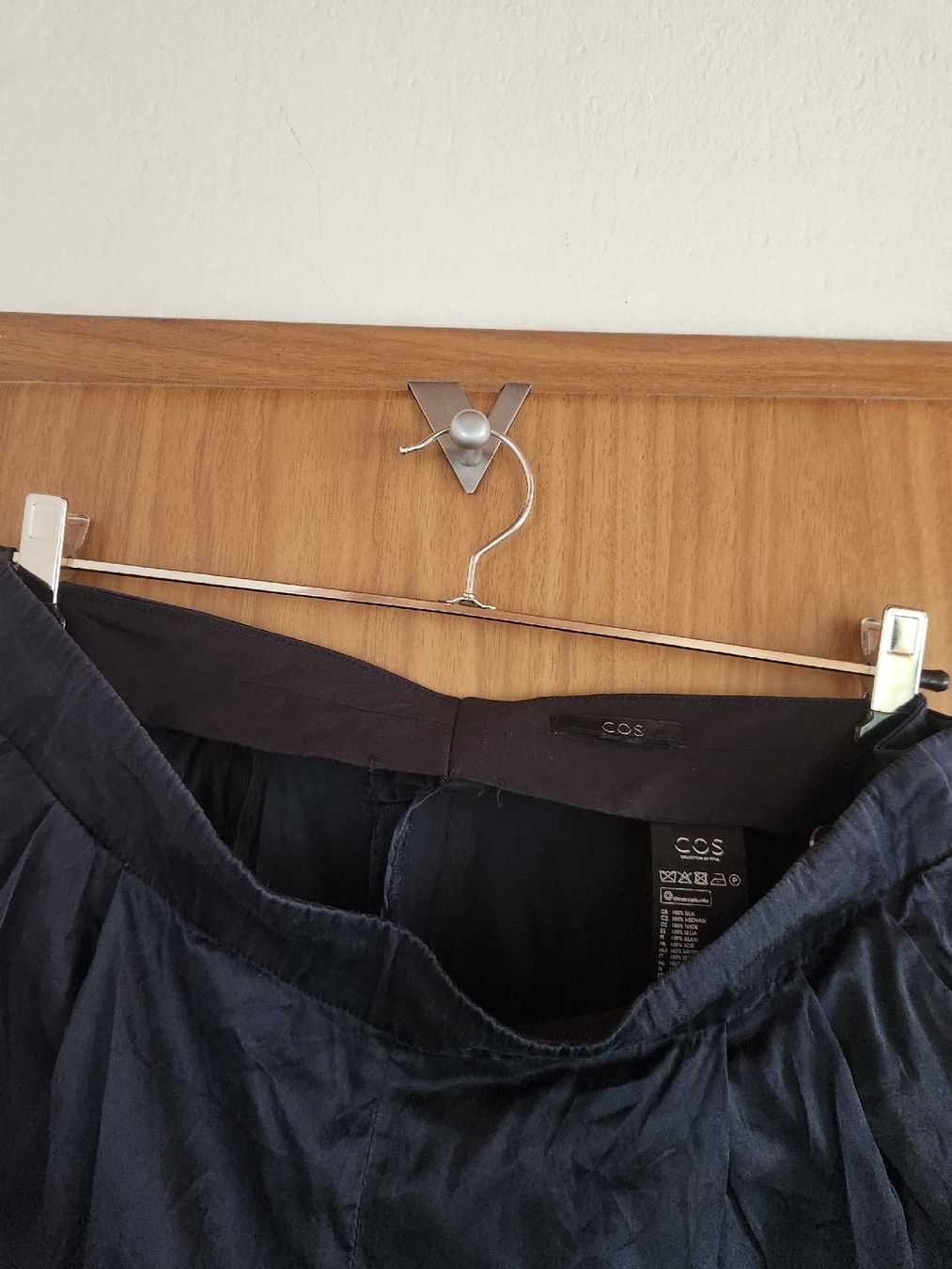 Cos Pantaloni: Pantalon COS soie bleu taille 36  – Usato da Niedergösgen venduto da Eva2410 2