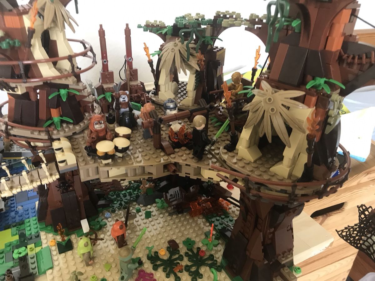 Lego Kit di costruzioni: Star Wars Lego Endor  moc +  base - Great Condition! – Usato da Thalwil venduto da Johnny_K 1