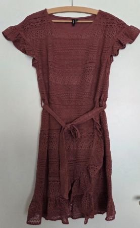 Kleid VERO MODA Spitze altrosa Grösse M