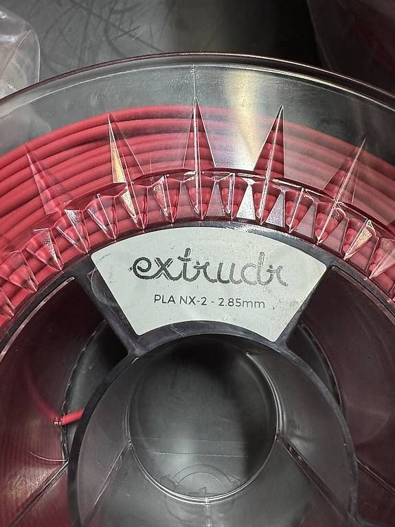 Filamento: PLA Extrudr Filament d'impression 3d rouge/ 2.85mm – Usato da Engollon venduto da Winters91 1