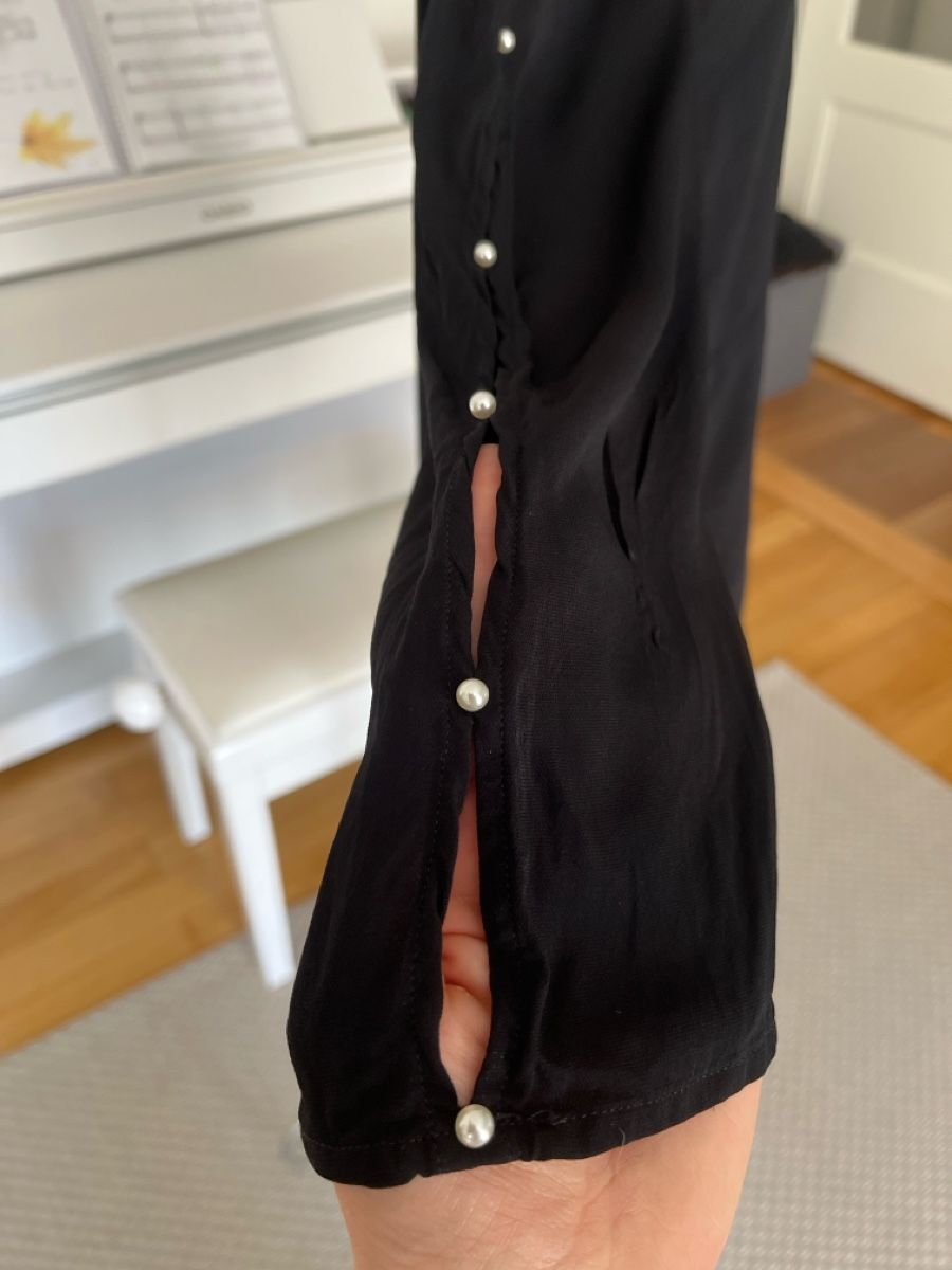 Massimo Dutti Blusen: Bluse, Massimo Dutti mit Perlen, S – Gebraucht aus Solothurn von Bobesch08 5