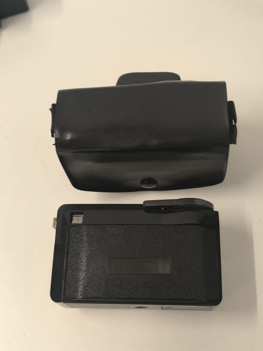 Kodak Fotocamera: Lot de Vintage Camera – Usato da Conthey venduto da costafrederico 5
