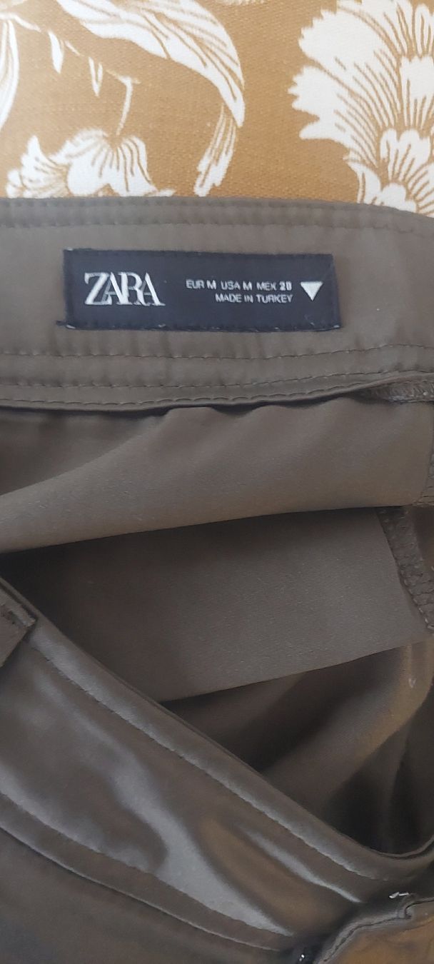 Zara Pantaloni: Pantalon cargo Zara kaki – Usato da Collonges venduto da cam_72xf 3