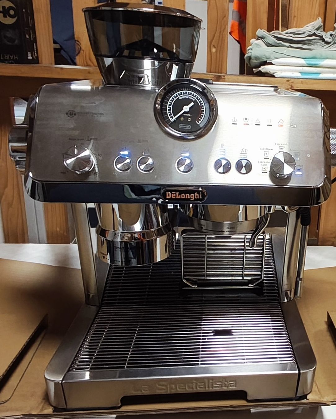 De'Longhi Macchine per caffè & Macchine per espresso: DeLonghi La Specialista Espresso Machine – Usato da Zollikofen venduto da okjass