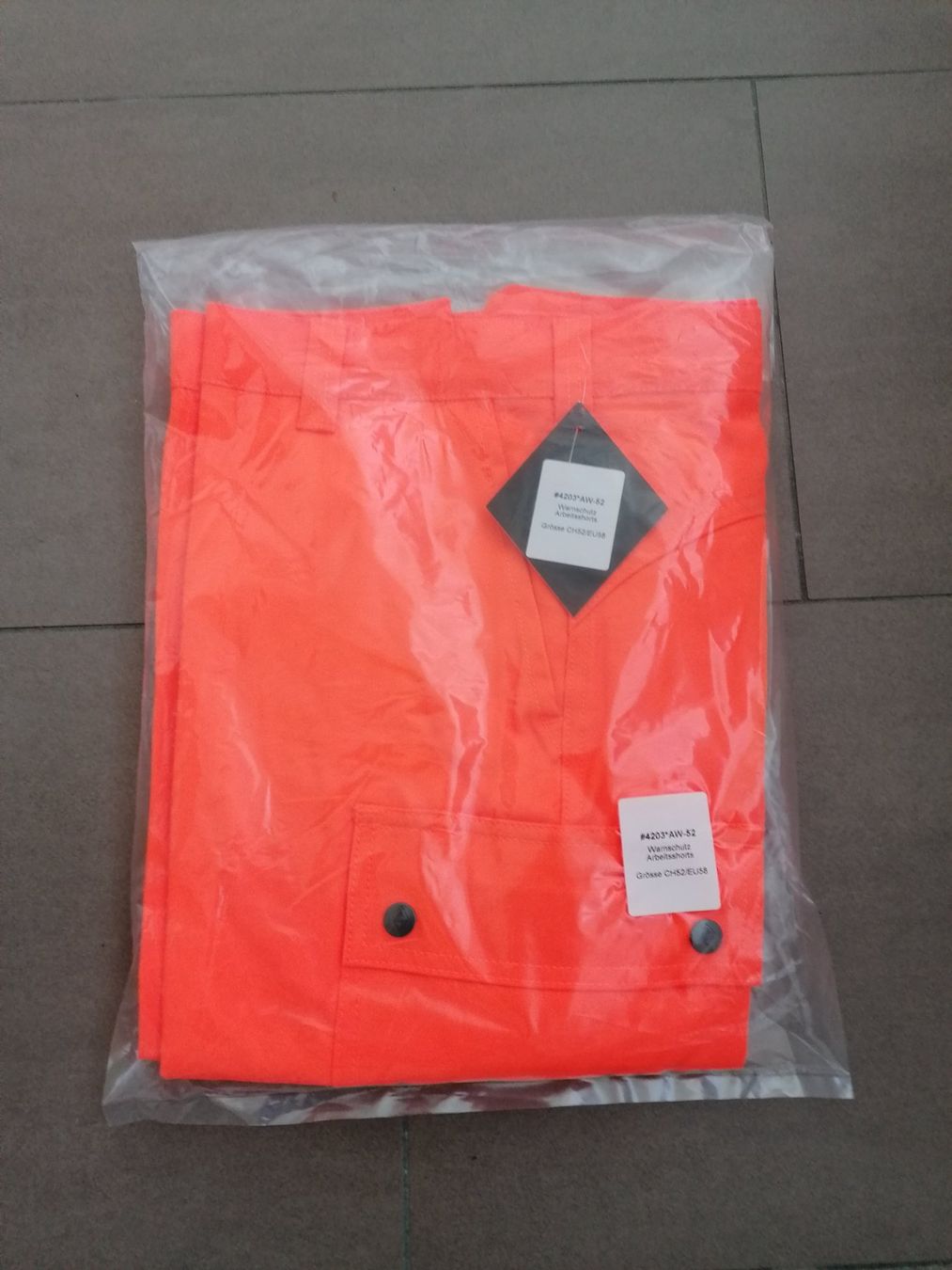Pantaloni: Warnschutz Arbeitsshorts Grösse 52 Nr. 1 – Nuovo e nell'imballaggio originale da Reiden venduto da mja_2bsk 3