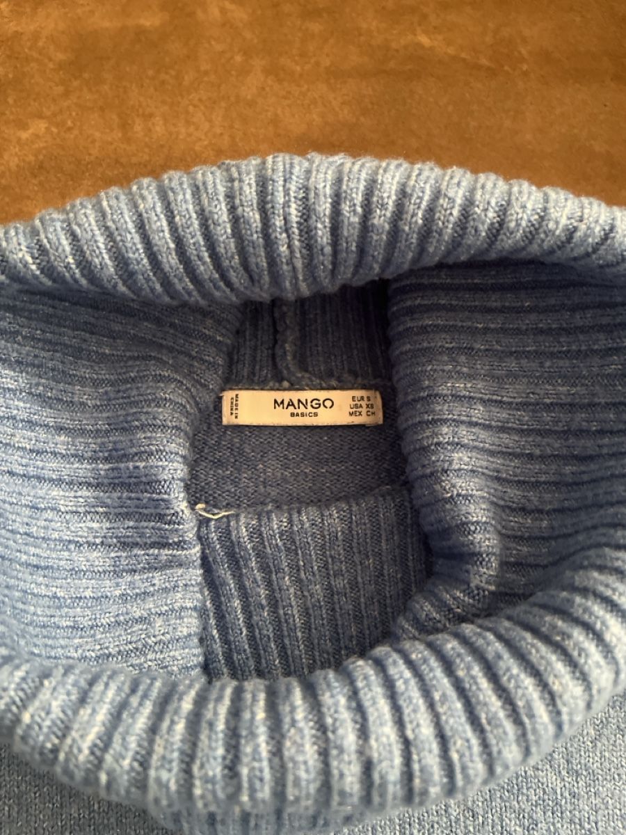 Mango Pulls & Sweat-shirts: Mango Strickpullover, Hellblau, Rollkragen, S – D'occasion à Kaisten par saleforfun 1