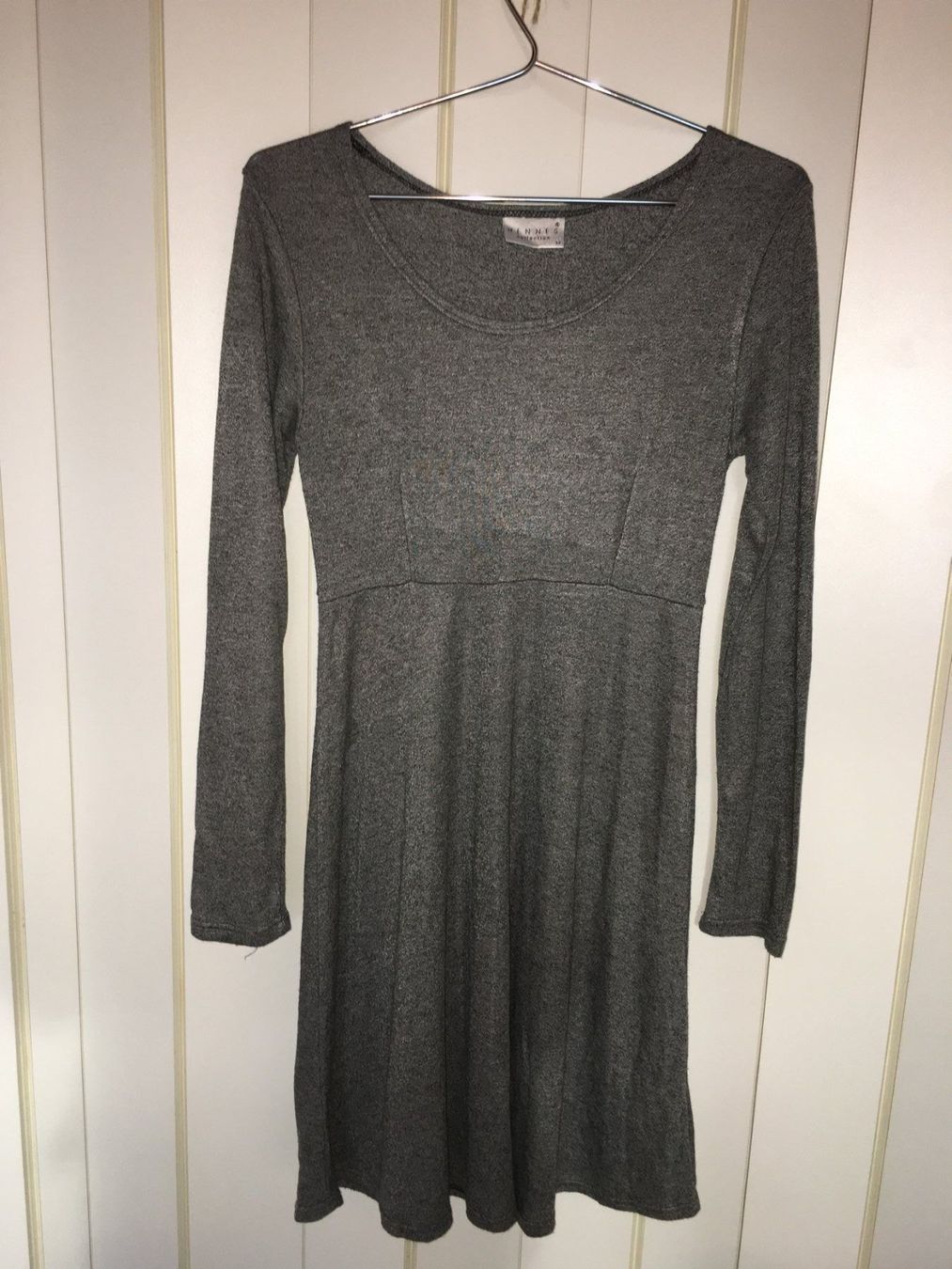 H&M Vestiti: H&M Kleid, grau meliert, Gr.M – Usato da Arni AG venduto da Mimo007