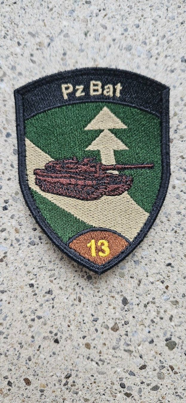 Schweizer Armee Placchette & Badge: *** Badge Panzer mit klett *** – Nuovo e nell'imballaggio originale da Riedholz venduto da fr_sIruP