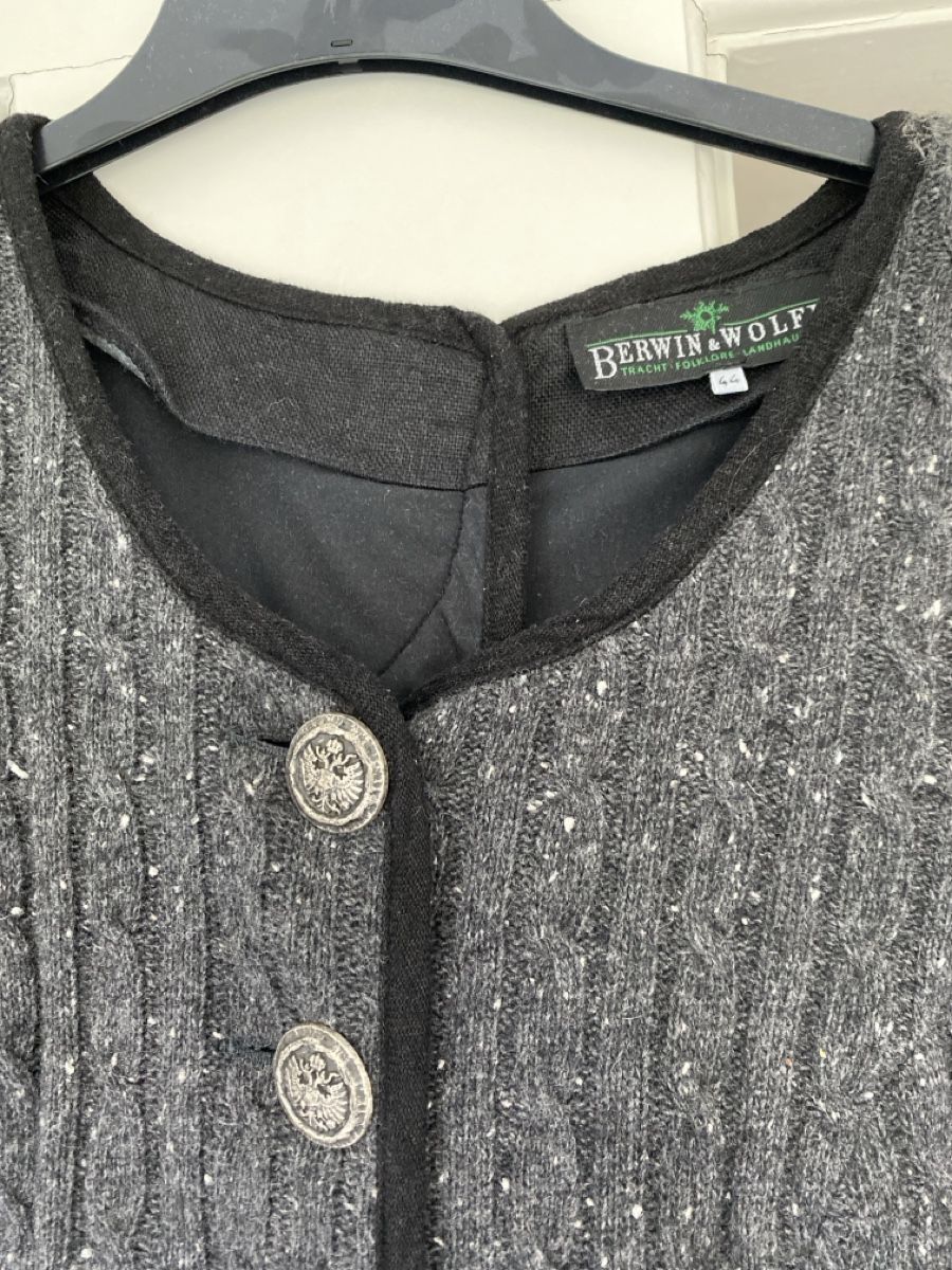Kleider: Berwin&Wolff Trachtenkleid Dirndl warm Gr44 neuwertig – Gebraucht aus Langenthal von morena86 1