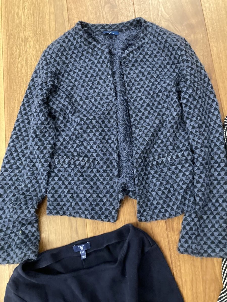Lots de vêtements: Kleiderpaket, Gant, etc., – D'occasion à Baar par moritz1960 1