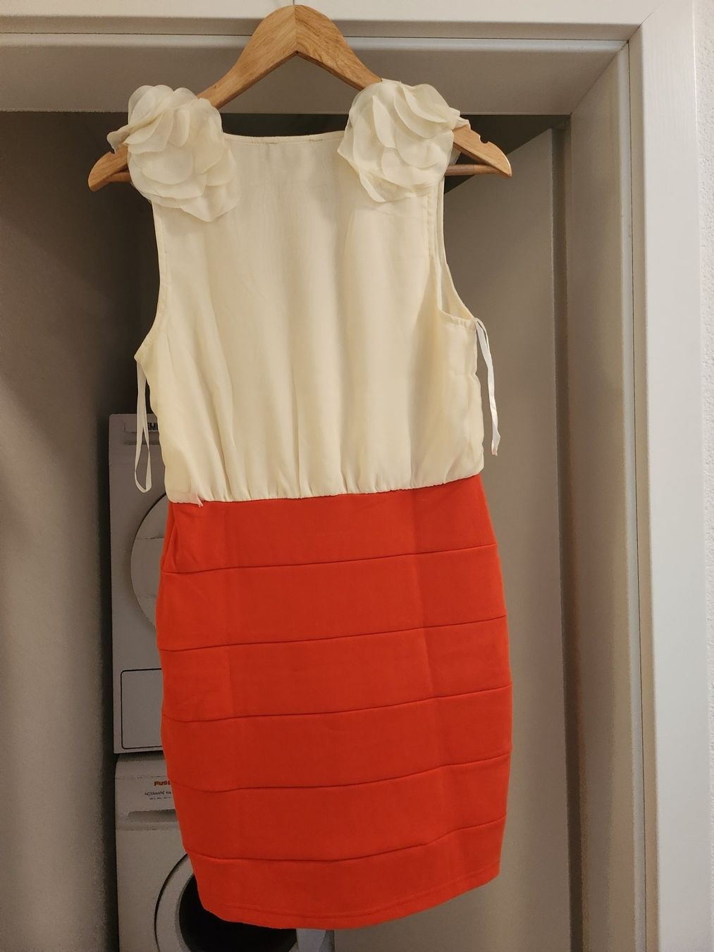 Kleider: Cocktailkleid – Gebraucht aus Kefikon TG von Livline 1
