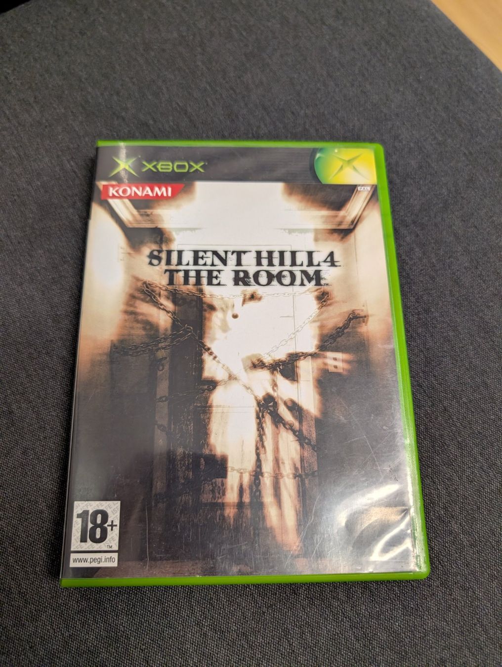 Giochi: Silent hill 4 the room Microsoft Xbox – Usato da Giubiasco venduto da Ticinerd