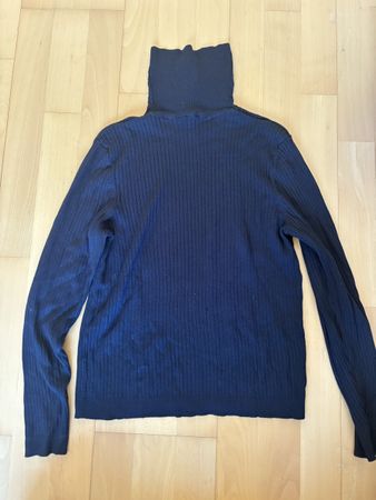 Schwarzer Rollkragenpullover von H&M in grösse M