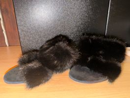Salvatore Ferragamo Elegante Pelz-Slipper Gr 40