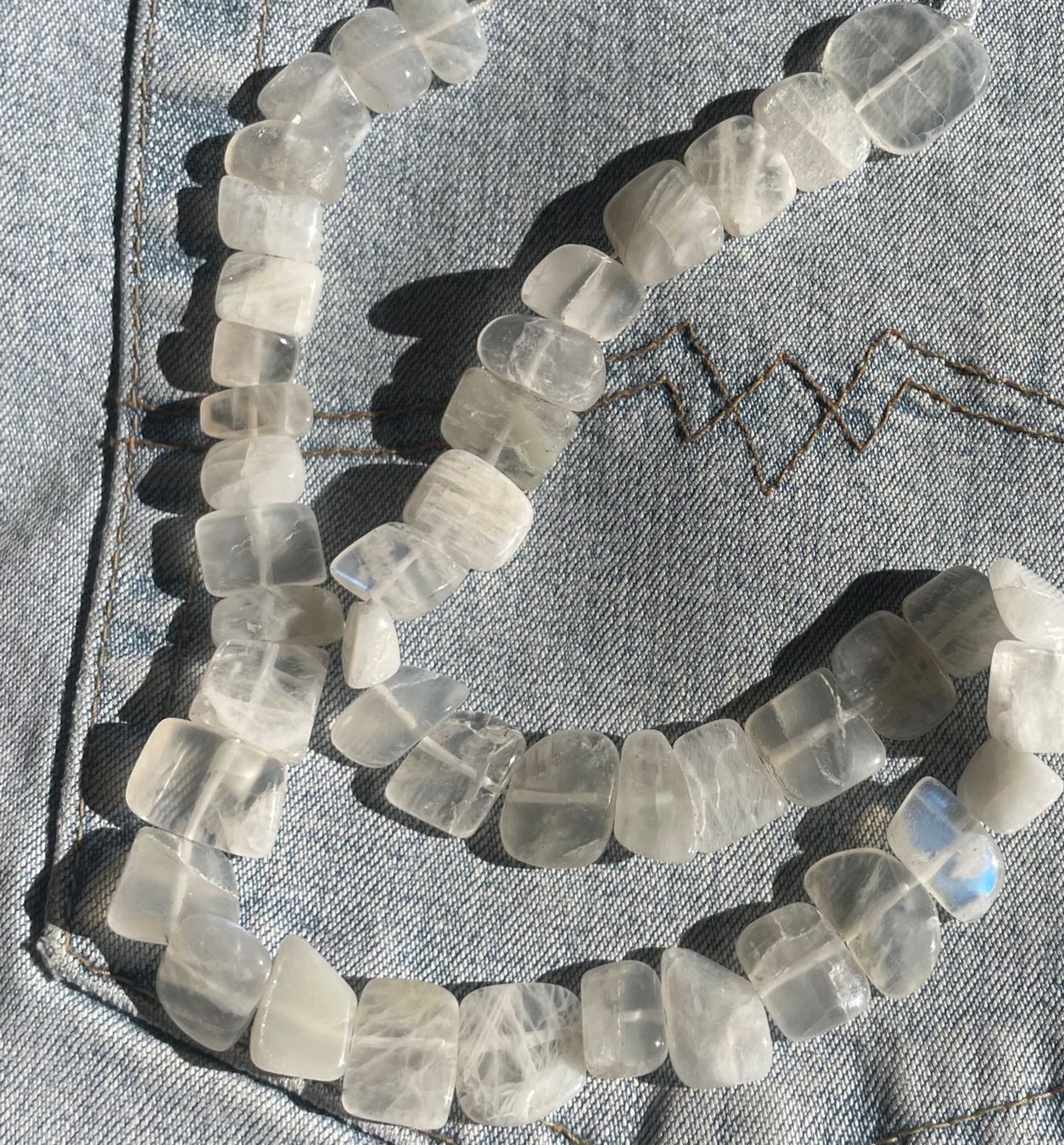 Catenine: exclusiver Mondstein wunderschön,   Strang – Nuovo e nell'imballaggio originale da Leuggern venduto da gemshow 7