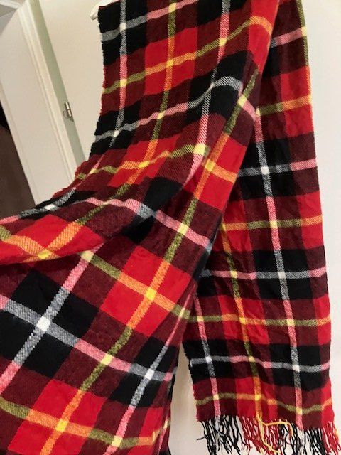 Foulard & Sciarpe: wollschal kariert – Usato da Schwarzenberg LU venduto da kindler007