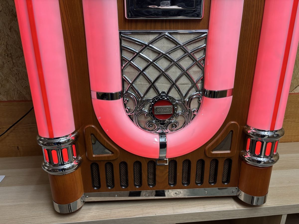 Musiktruhen: Jukebox Ricatech RR2100 – Gebraucht aus Zug von Deks 4