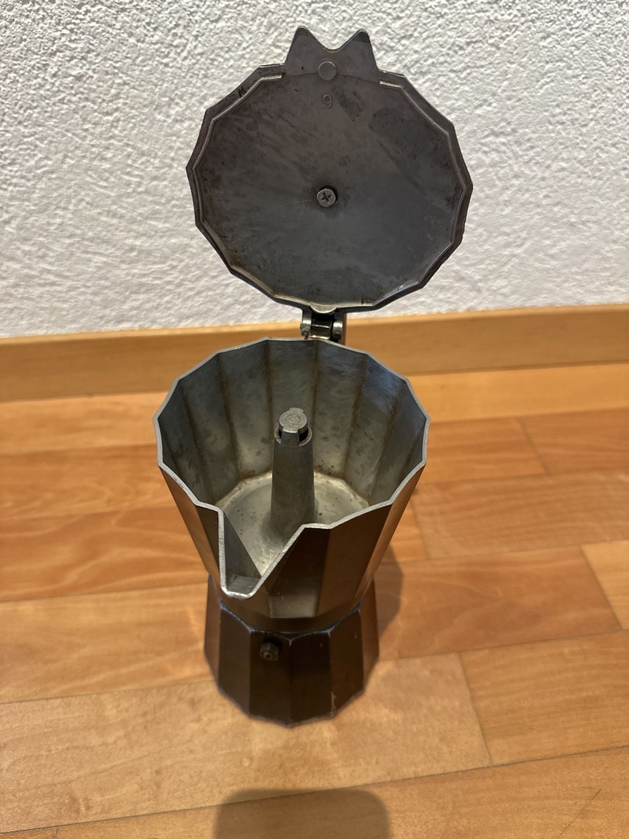 Kaffeemaschinen & Espressomaschinen: Italian Stovetop Espresso Maker - Great Coffee! – Gebraucht aus Büren an der Aare von bradlee512 2