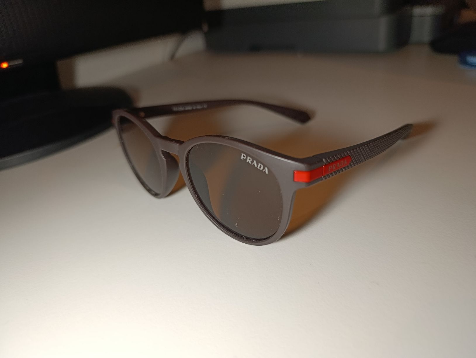Prada Occhiali & Lenti: Sonnenbrille – Usato da Romanshorn venduto da dar_9rdg 3