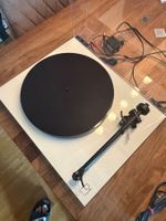 Rega Planar One Plattenspieler