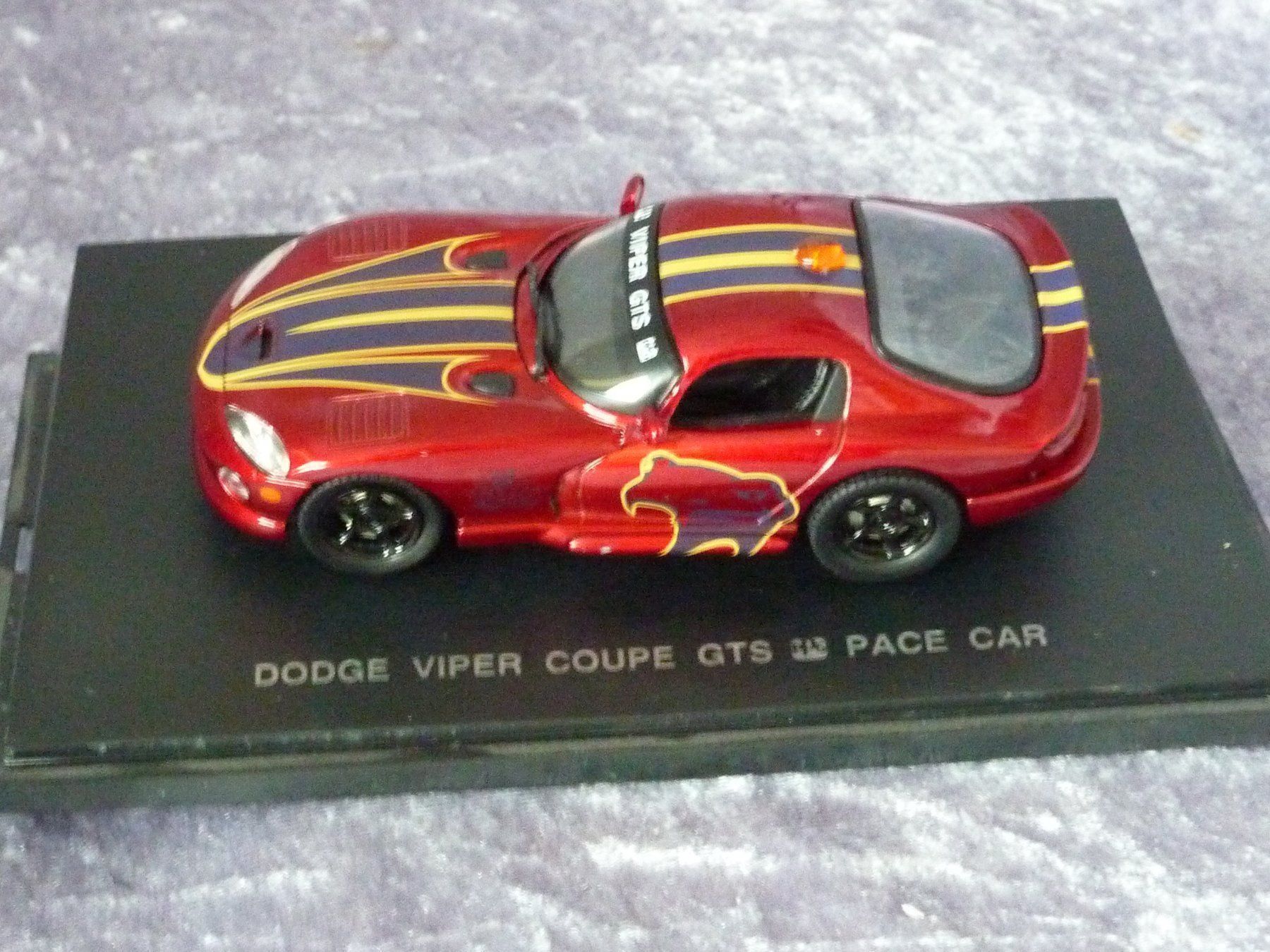 Dodge Modellini d'auto: Dodge Viper GTS Pace Car  1:43 – Nuovo e nell'imballaggio originale da Dürrenäsch venduto da modellautos4you 2