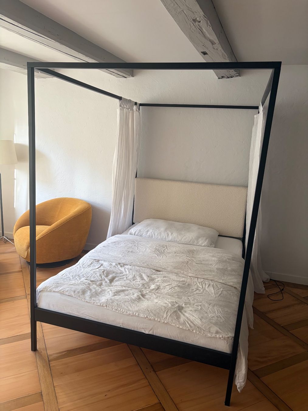 Betten: Bett – Gebraucht aus Bern von mko_82q7