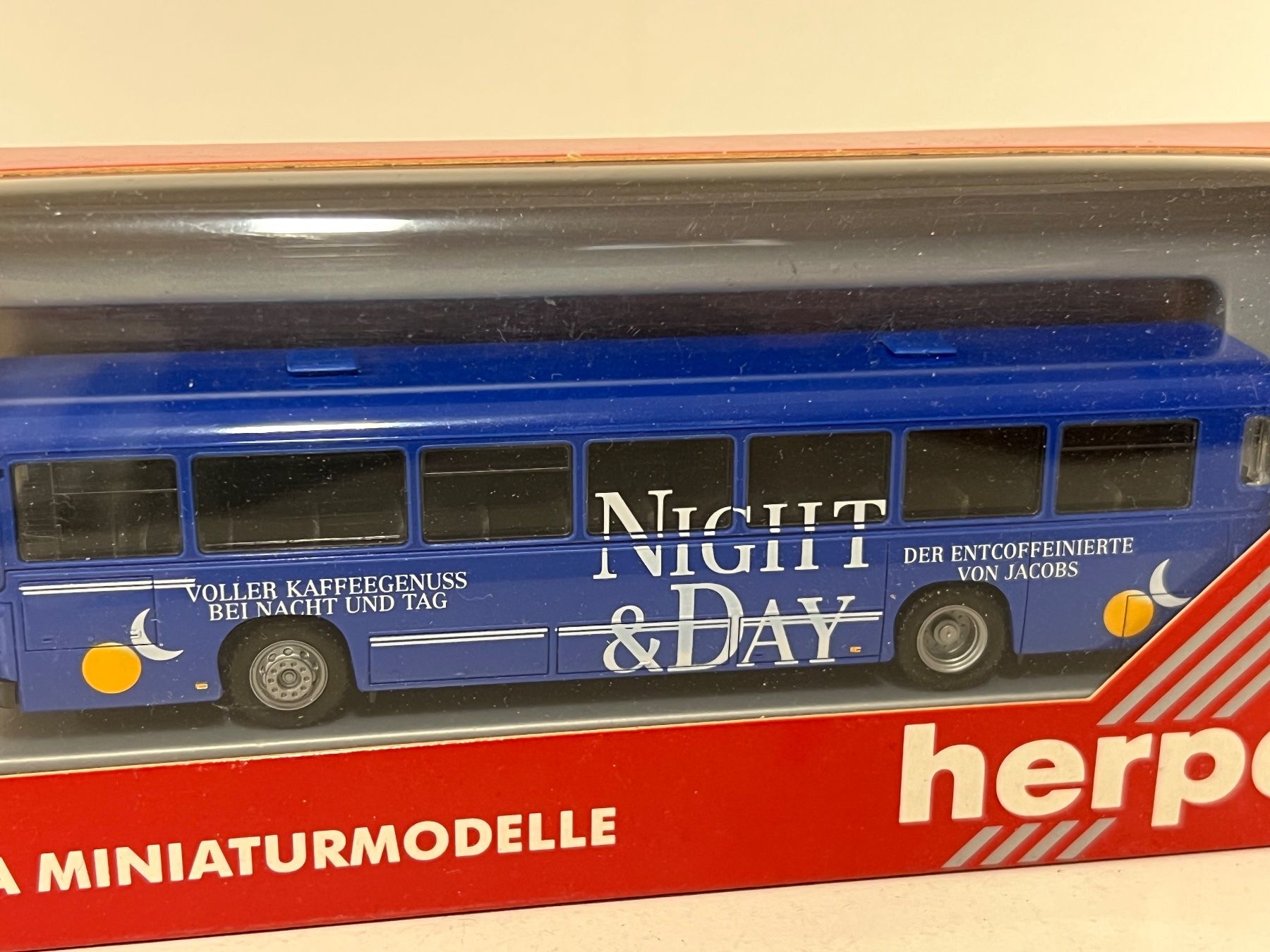 Herpa Modellini di ferrovie: Herpa 141383 Jacobs Night&Day     1:87 – Nuovo (secondo la descrizione) da Neuenhof venduto da ludovicco 1