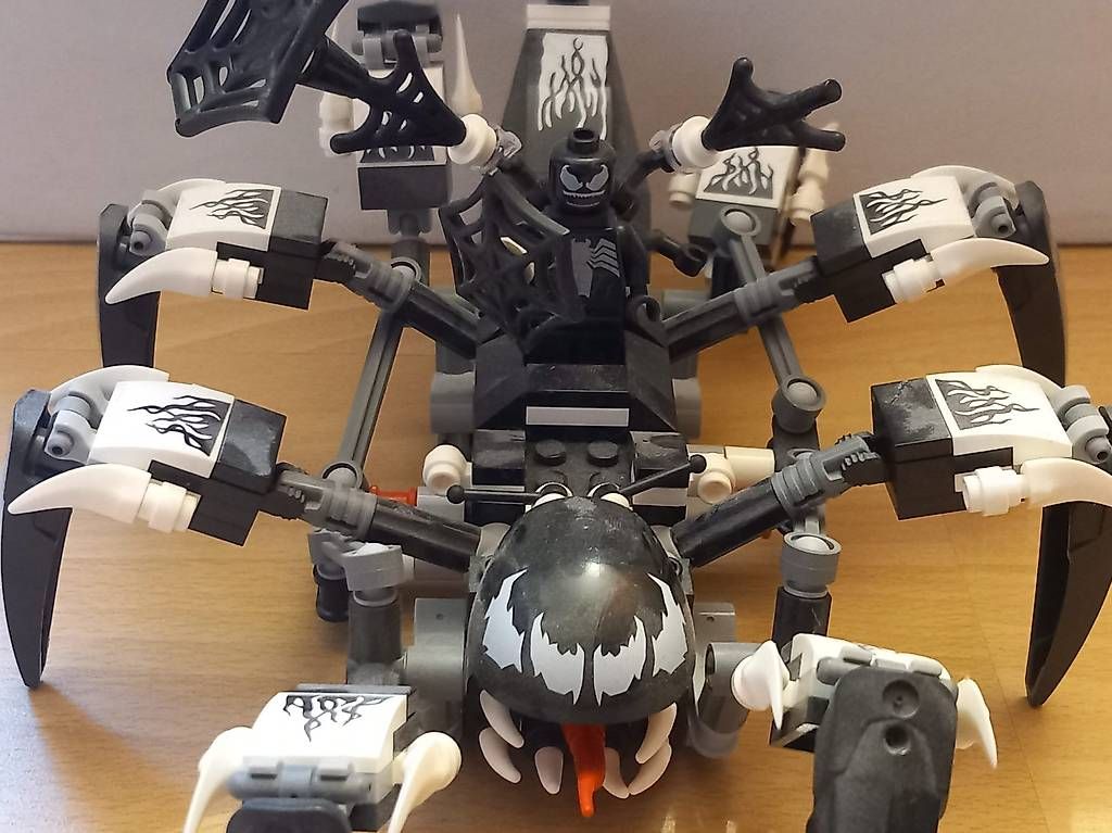 Lego Kit di costruzioni: Lego Marvel - araignée et dinosaure – Usato da Perly venduto da Klopfi80 1