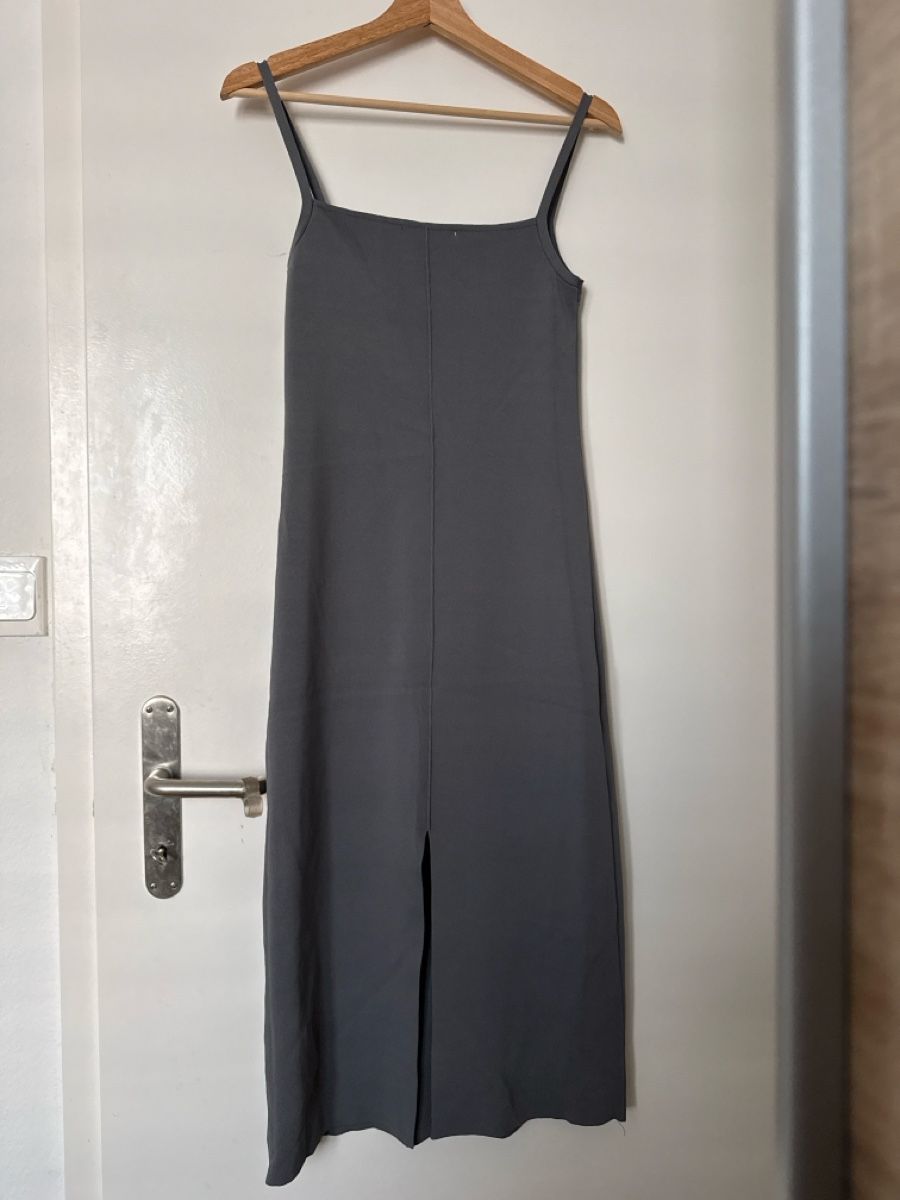 Zara Kleider: Kleid Zara grau Grösse M – Neu (gemäss Beschreibung) aus Steinach von serayyilmaz 2