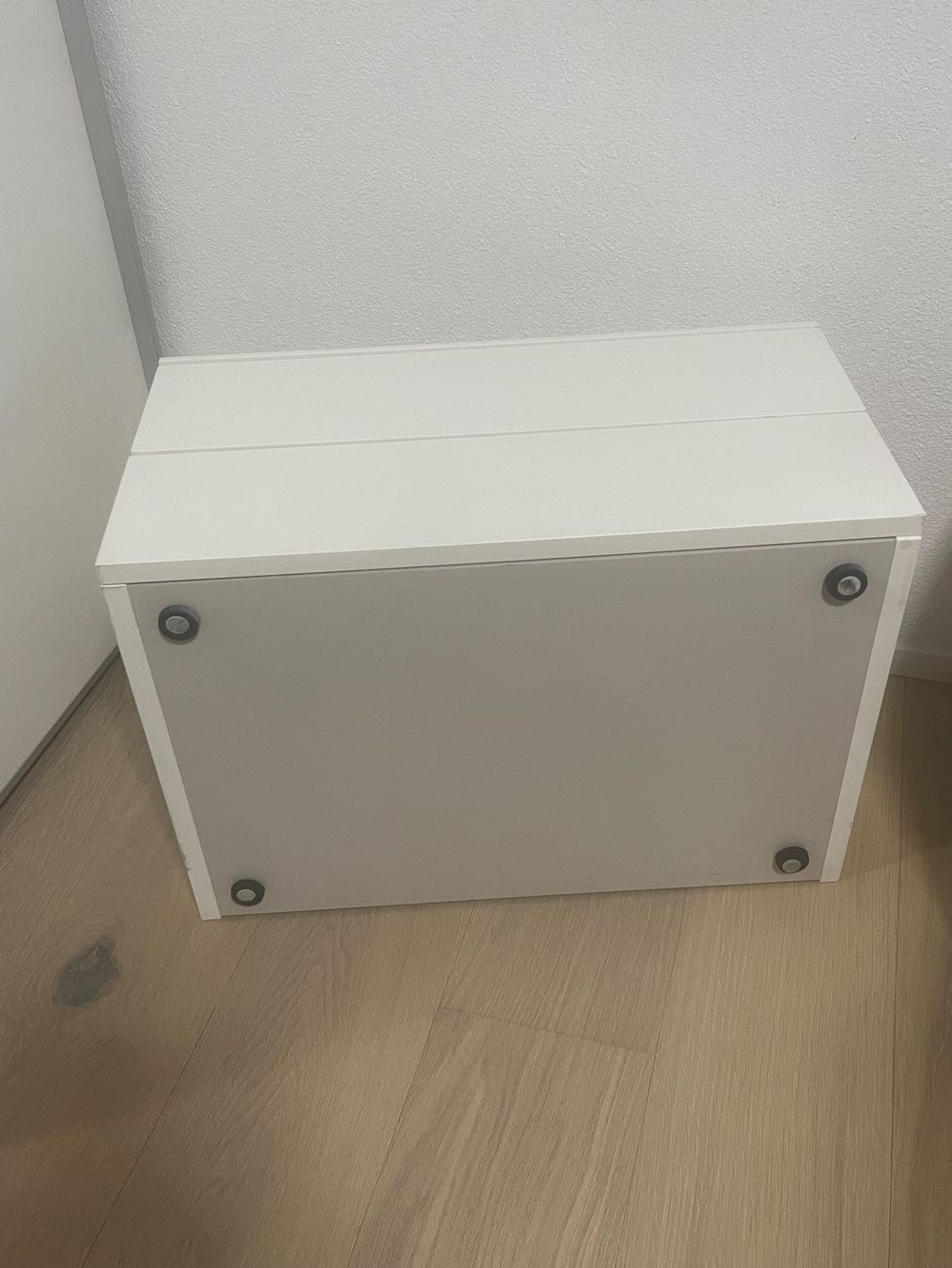 Comodini: Fraubrunnen Nachttisch – Usato da Dietikon venduto da Nissaa 5