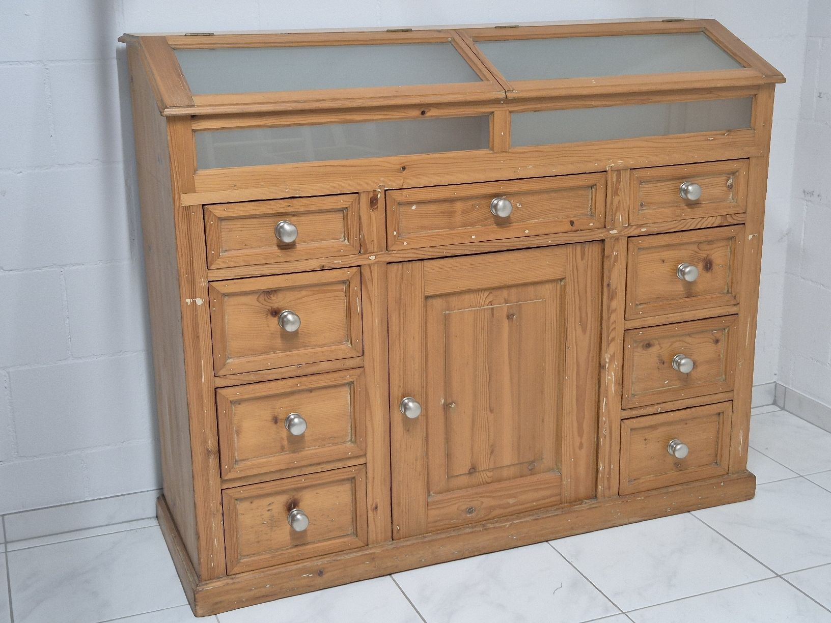 Commodes: Rustikales Apothekermöbel – D'occasion à Merenschwand par Wobisch