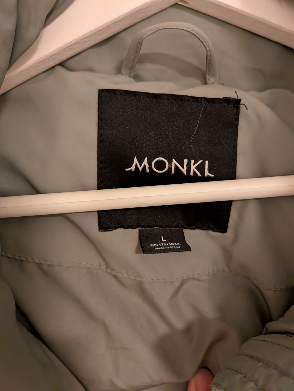 Monki Jacken: Oversized Jacke Monki L – Gebraucht aus Wettingen von Aen 1