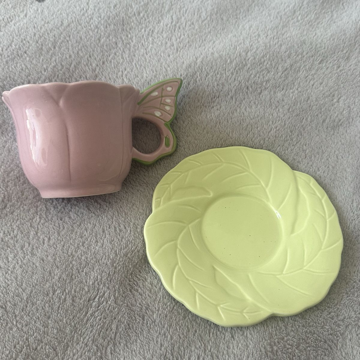Tassen: Tasse et soucoupe papillon floral – Neu und originalverpackt aus Givisiez von dor_xb9k 2
