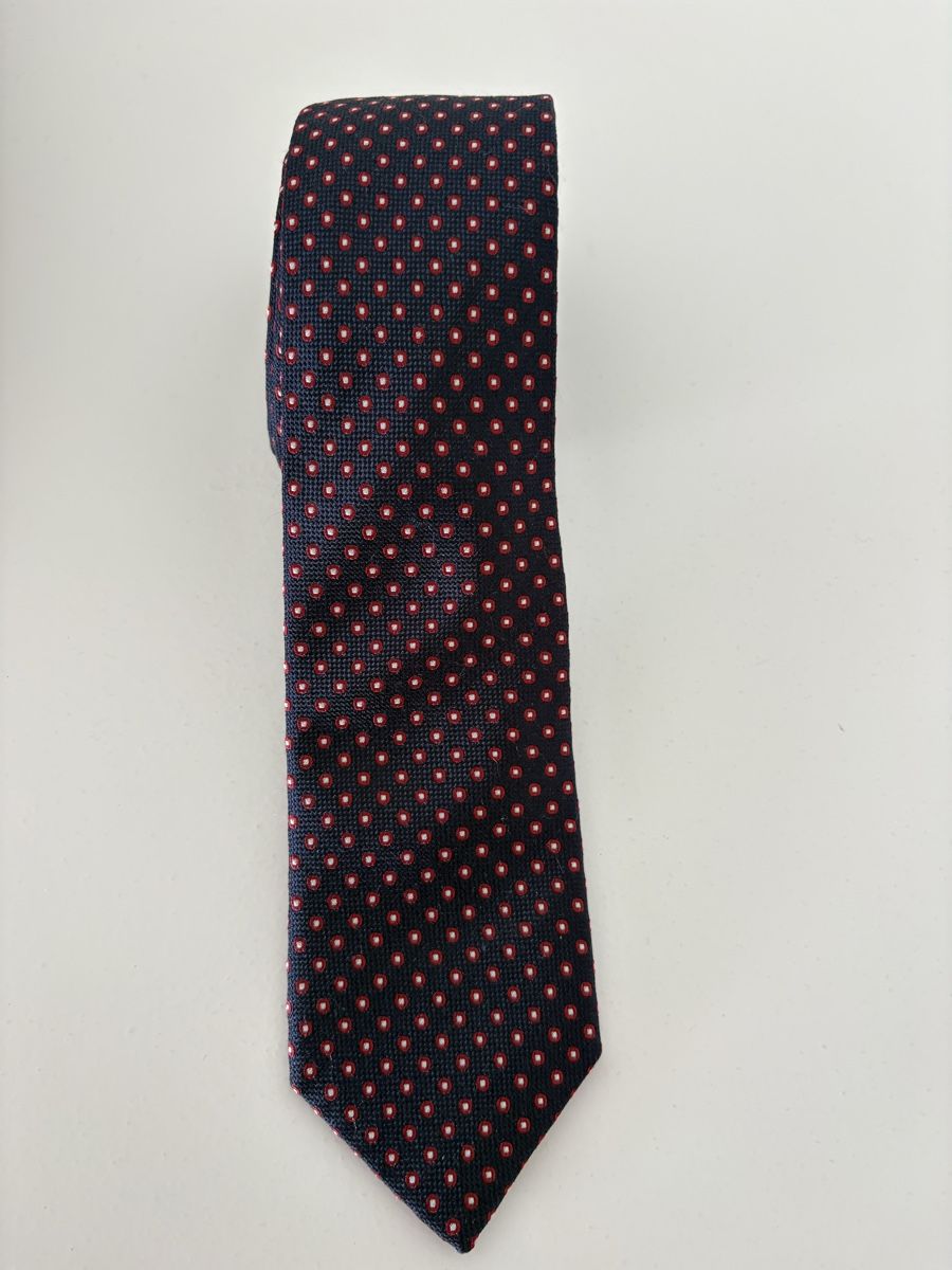 Esprit Cravatte: Smart Navy Esprit Tie with Red Pin Dots – Usato da Obbürgen venduto da cla_x9h6