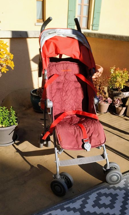 Poussette maclaren rouge hot sale