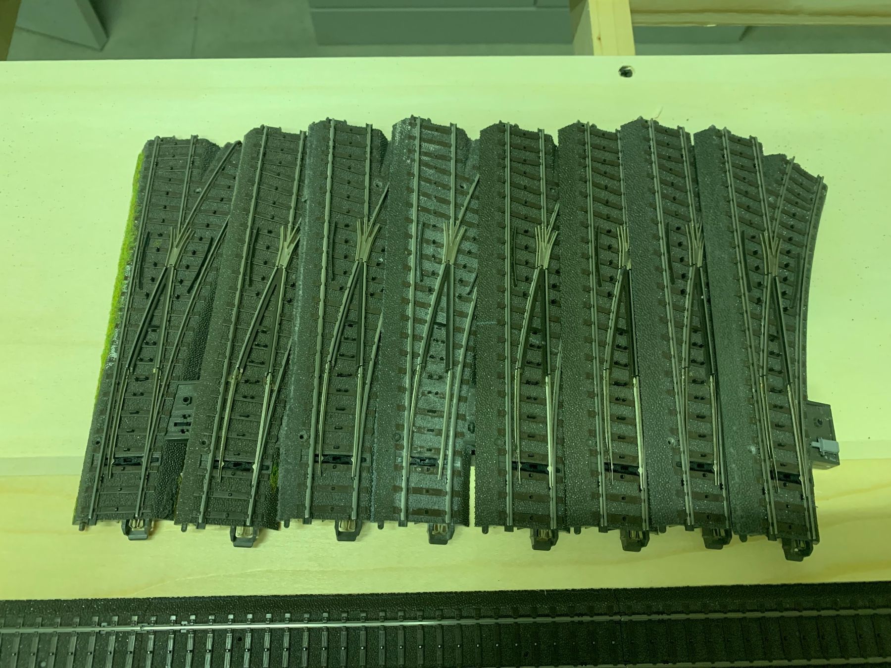 Märklin Modellini di ferrovie: Märklin 24612 Weichen Set rechts - 8 Stück – Usato da Mettmenstetten venduto da Superwaelti 3