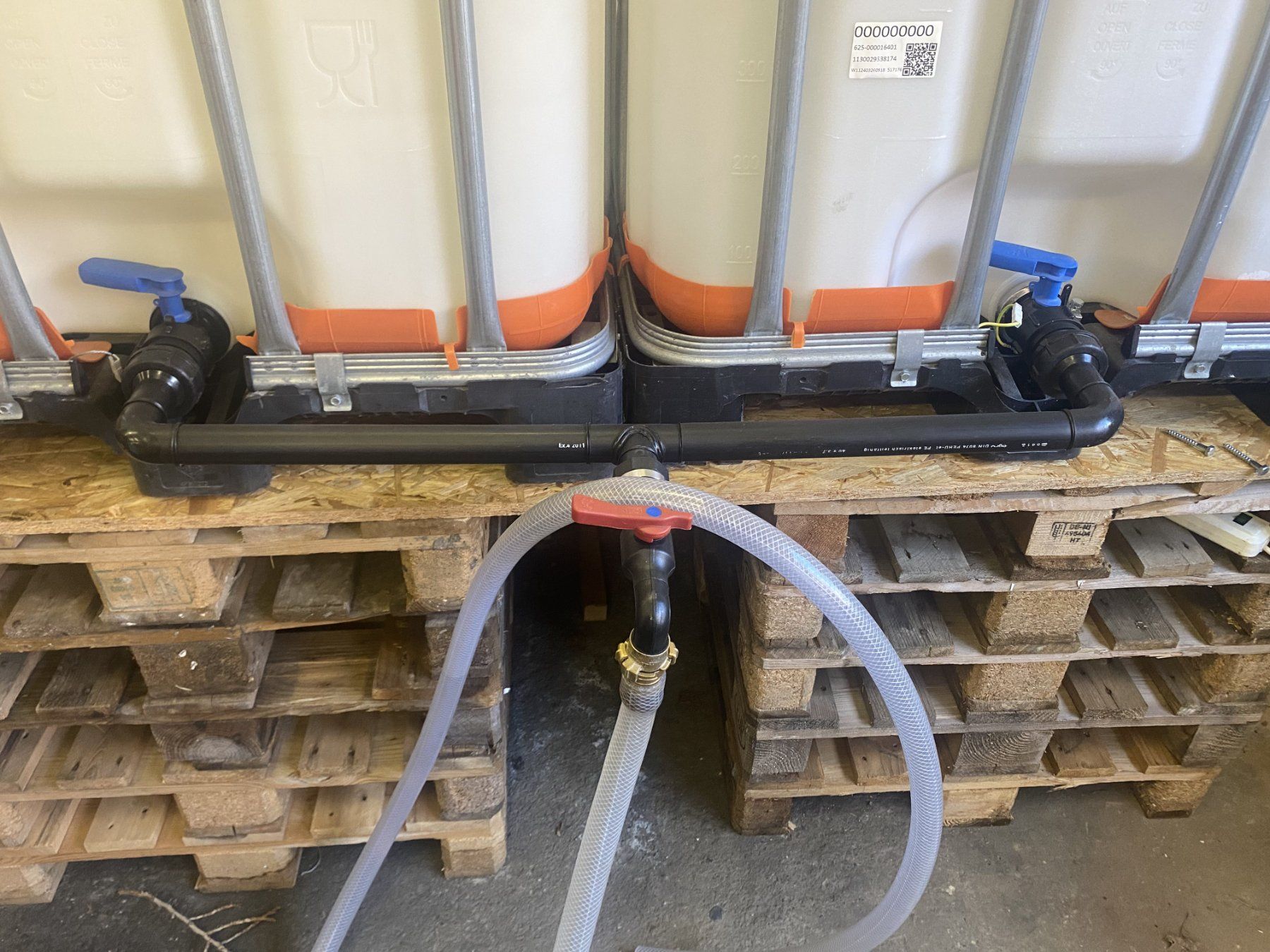 Abbeveratoi e trogoli: IBC Tank 1000l – Usato da Reinach BL venduto da Quark04 1