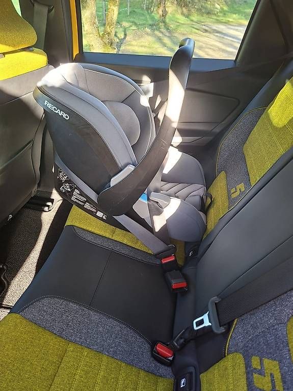 Seggiolini per auto: Babyschale Recaro – Usato da Römerswil LU venduto da Michelleursula 4